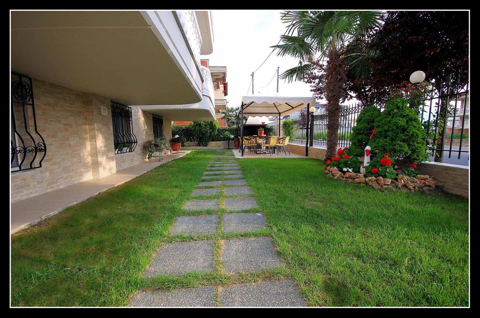 John & Eve Hotel Paralía Exteriér fotografie